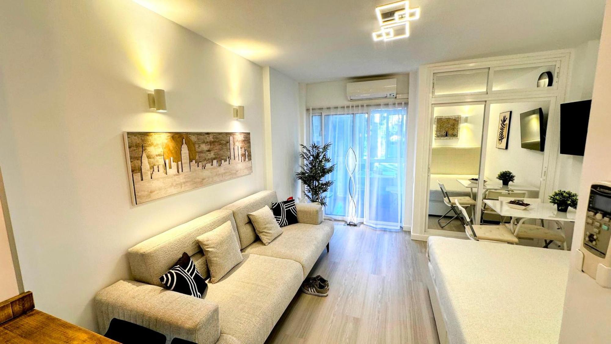 Estudio Francisco Agata Benalmádena Exteriör bild