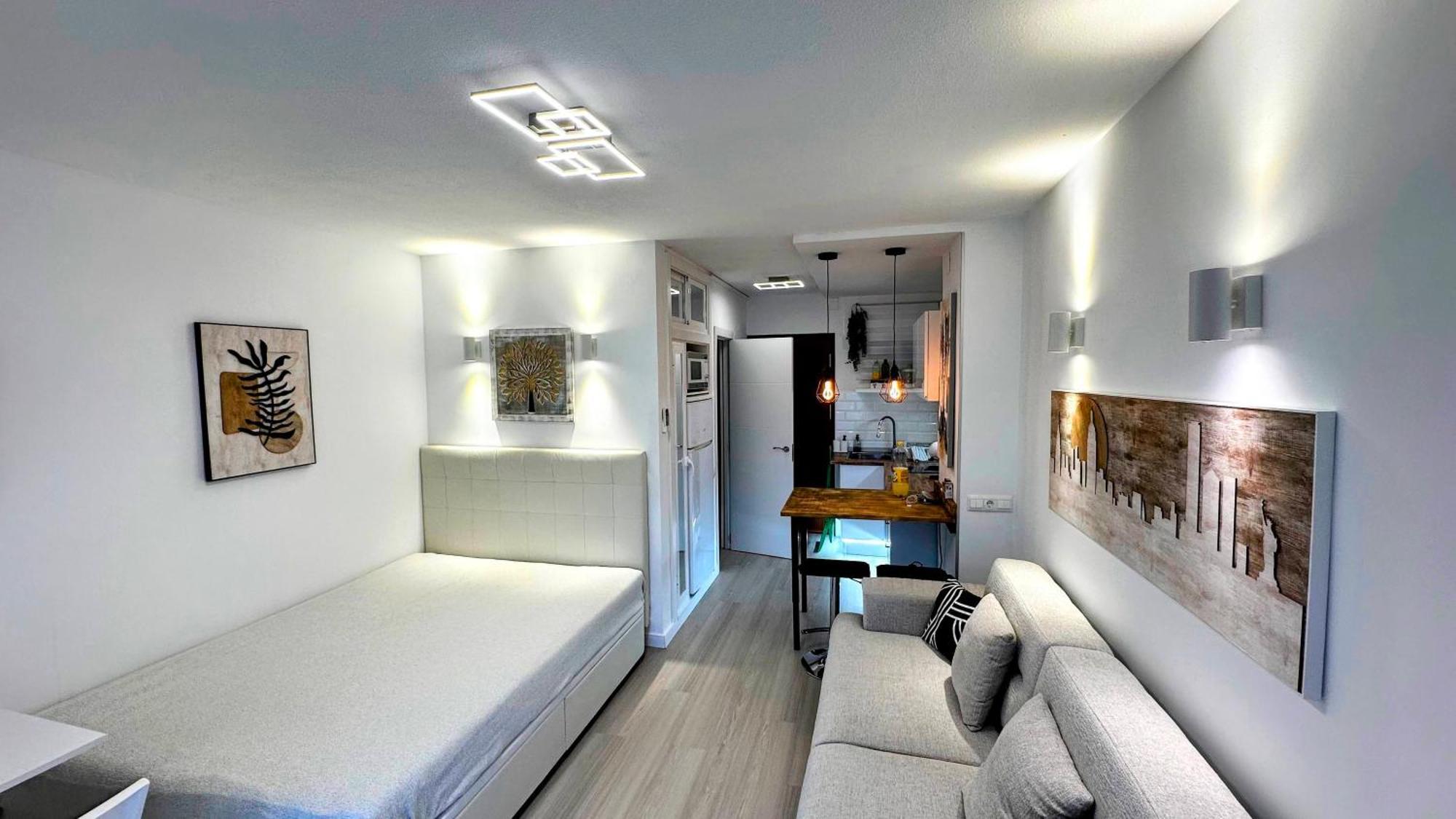 Estudio Francisco Agata Benalmádena Exteriör bild