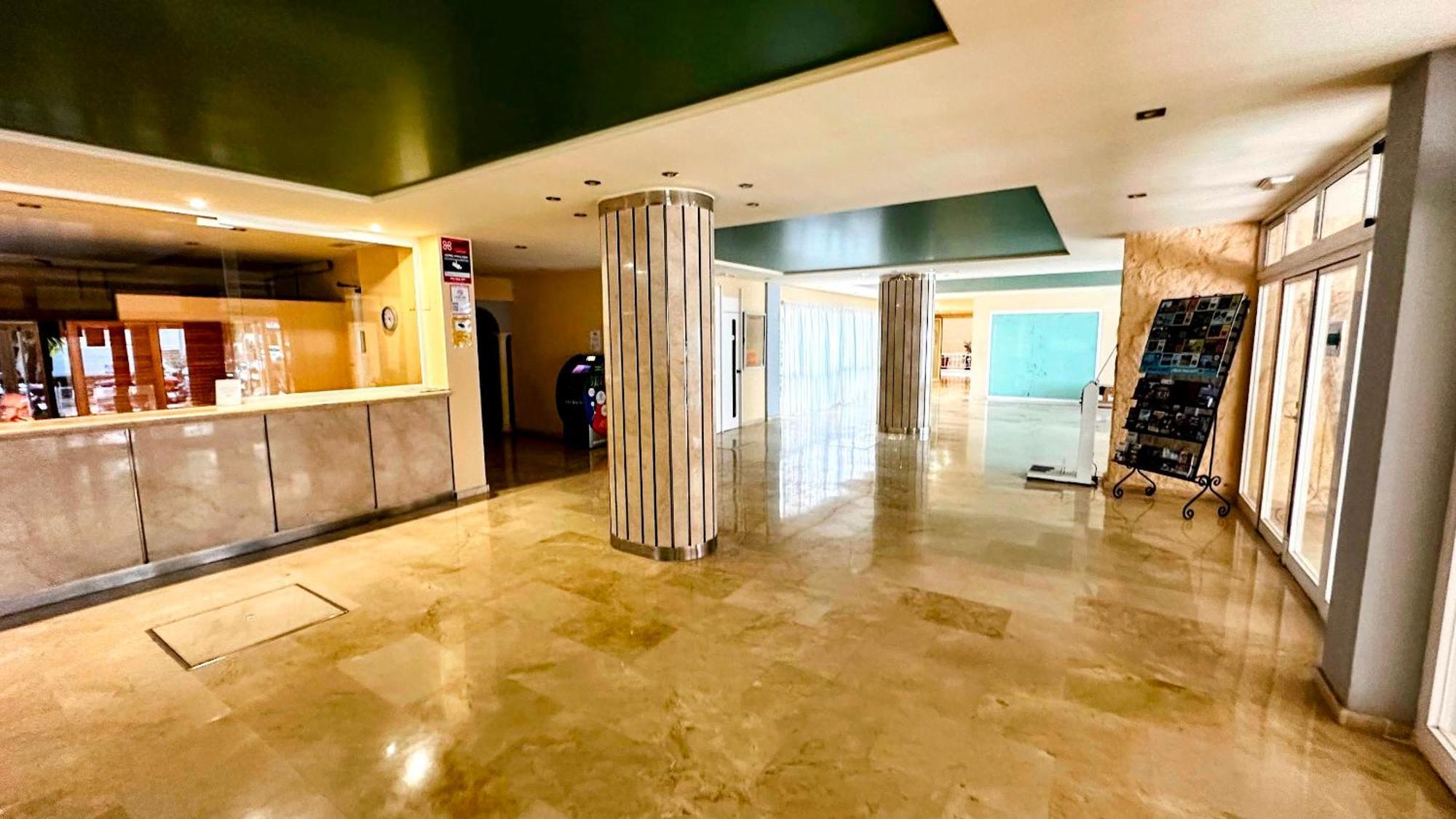 Estudio Francisco Agata Benalmádena Exteriör bild
